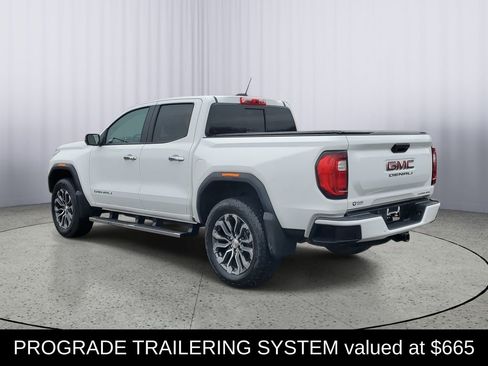 Used 2024 GMC Canyon Denali image 4