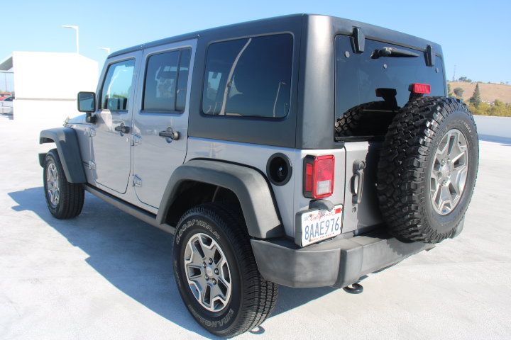 Used 2016 Jeep Wrangler Unlimited Rubicon w/ Connectivity Group AWD/4WD image 5