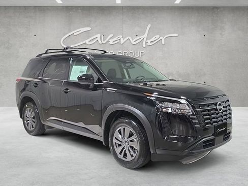 New 2026 Nissan Pathfinder SV image 2