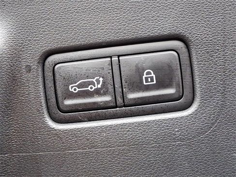 Used 2025 Hyundai Santa Fe SE image 30