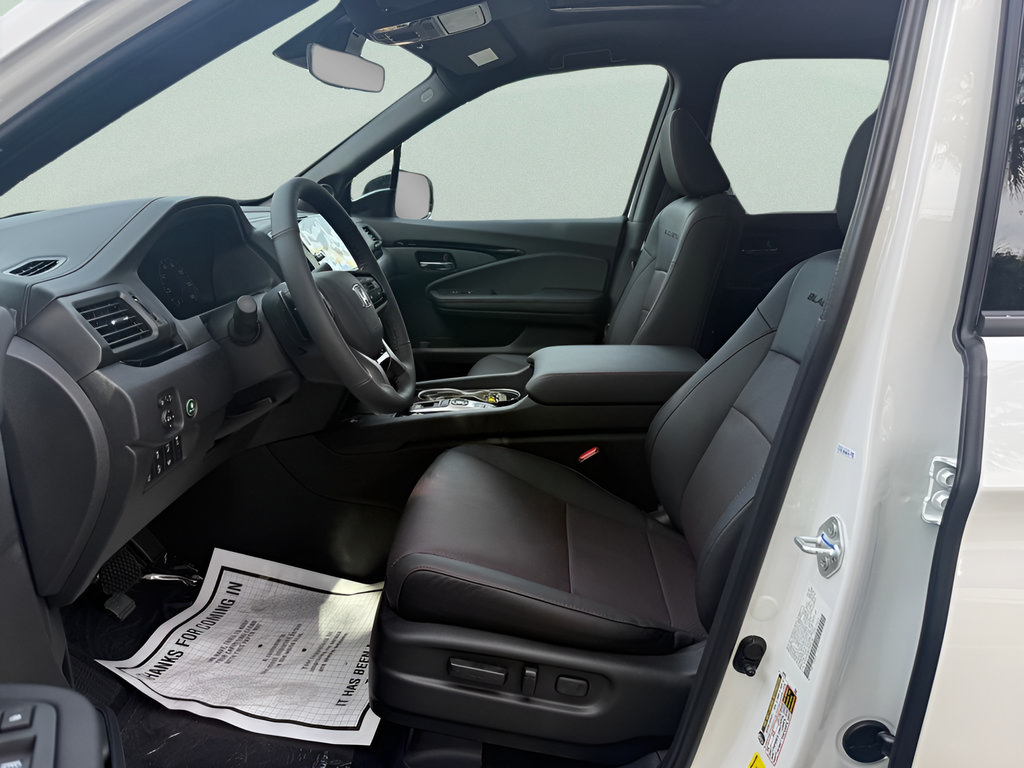 New 2026 Honda Ridgeline Black Edition image 11