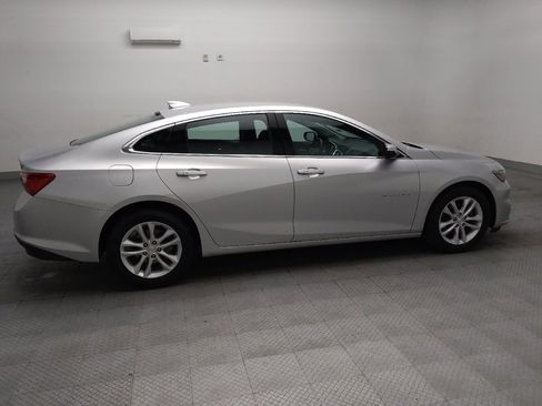 Used 2018 Chevrolet Malibu LT FWD image 10