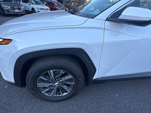 Used 2024 Hyundai Tucson Blue image 9