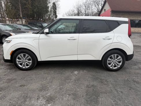 Used 2020 Kia Soul LX image 7