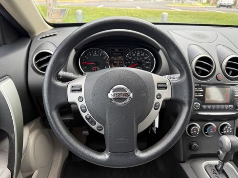 Used 2015 Nissan Rogue S w/ Convenience Package FWD image 9