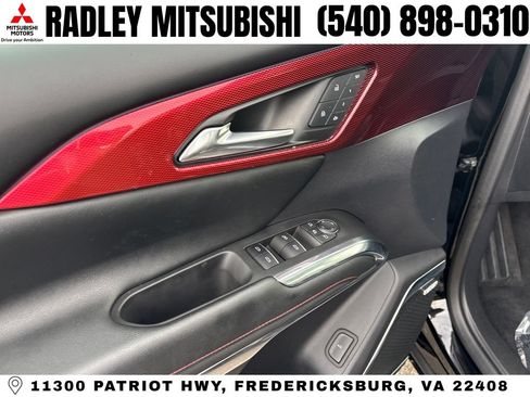 Used 2024 Chevrolet Traverse RS AWD/4WD image 5