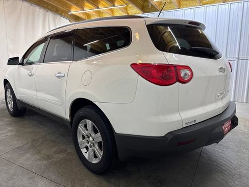 Used 2012 Chevrolet Traverse LT FWD image 8
