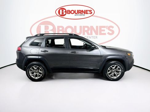 Used 2022 Jeep Cherokee Trailhawk w/ Comfort/Convenience Group AWD/4WD image 10