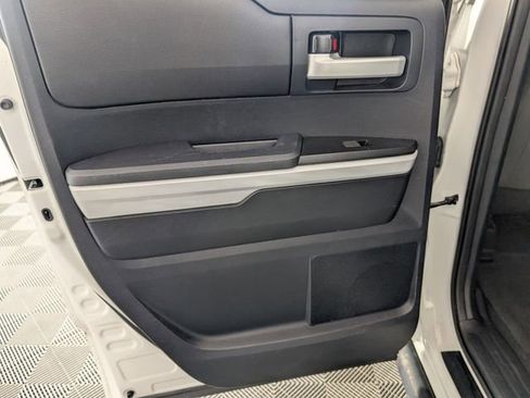 Used 2014 Toyota Tundra SR5 w/ SR5 Upgrade Package image 25