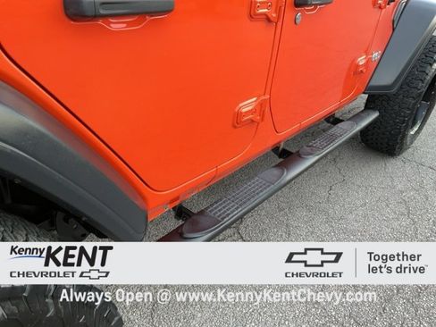 Used 2018 Jeep Wrangler Unlimited Sport S image 12