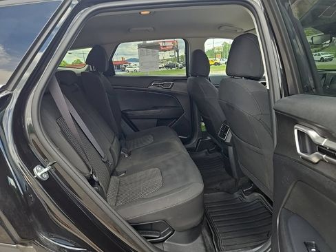 Used 2023 Kia Sportage LX FWD image 19