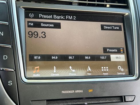 Used 2016 Lincoln MKX Select w/ Select Plus Package image 19