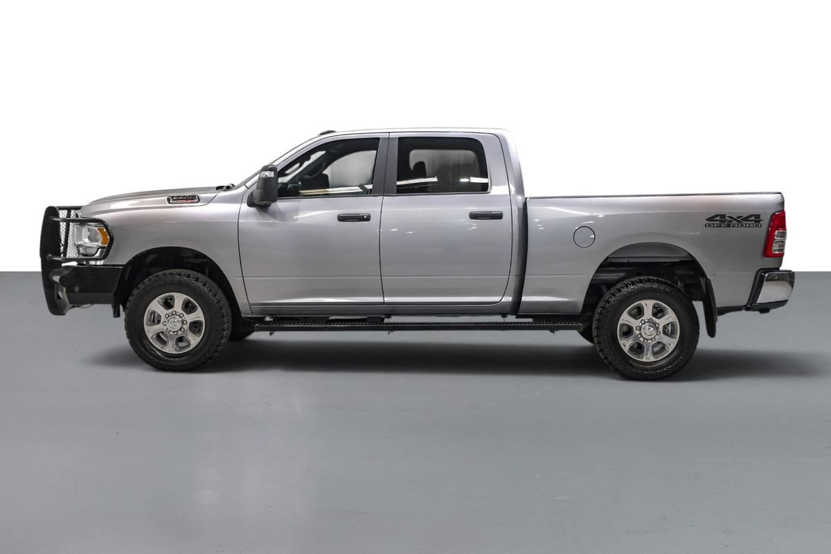 Used 2023 RAM 2500 Big Horn w/ Level 1 Equipment Group AWD/4WD image 9