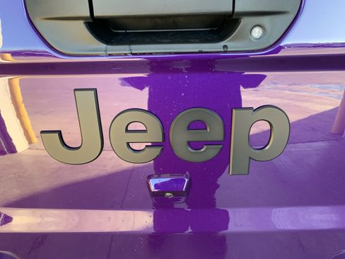 New 2026 Jeep Gladiator Sport AWD/4WD image 22