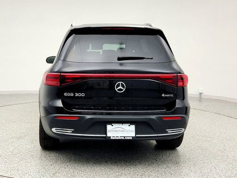 Used 2024 Mercedes-Benz EQB 300 4MATIC image 6