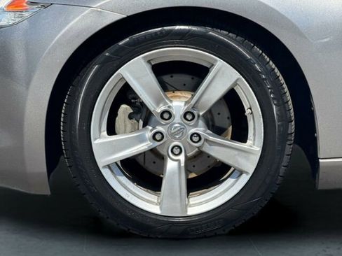 Used 2009 Nissan 370Z Touring image 31