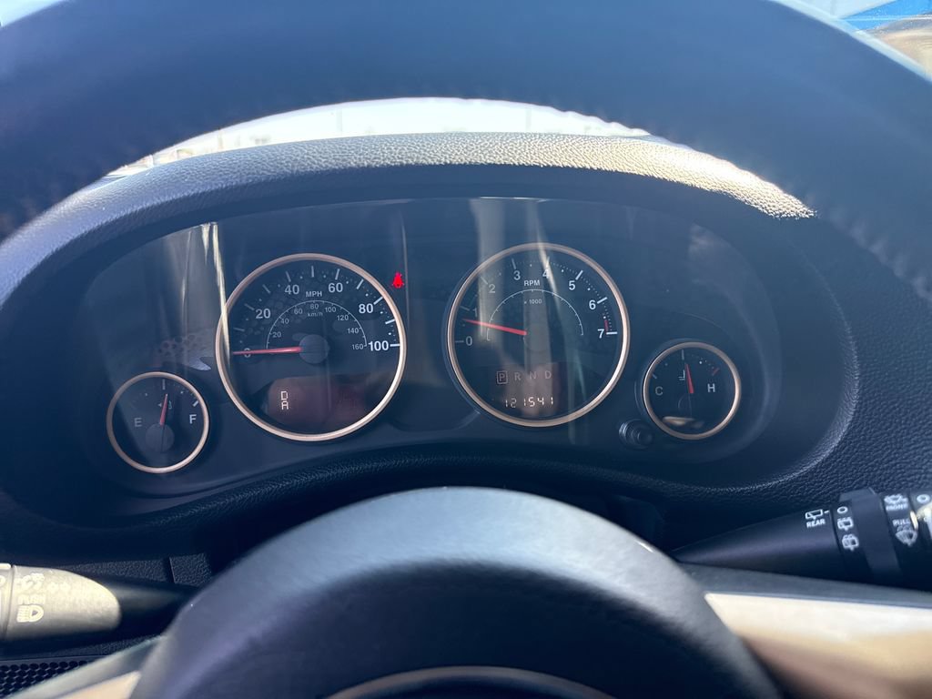 Used 2014 Jeep Wrangler Unlimited Sahara AWD/4WD image 19