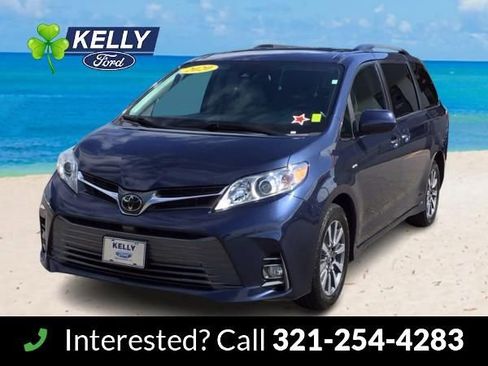Used 2020 Toyota Sienna XLE image 1