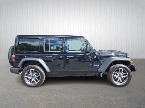 Used 2025 Jeep Wrangler Unlimited Sport S 4xe w/ Convenience Group image 7