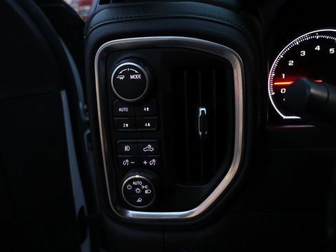 Used 2020 Chevrolet Silverado 2500 LTZ image 47