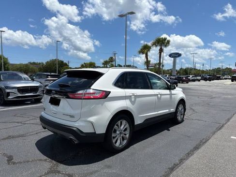 Used 2020 Ford Edge Titanium FWD image 5