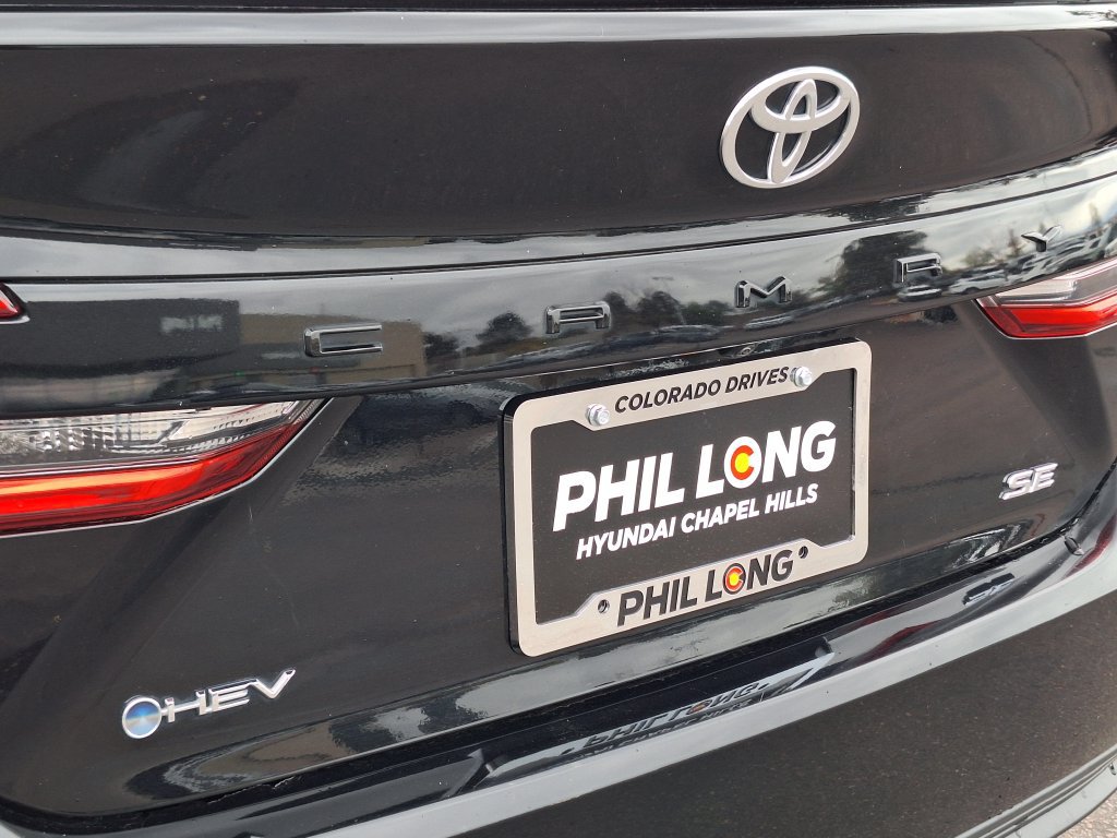 Used 2025 Toyota Camry SE FWD image 30