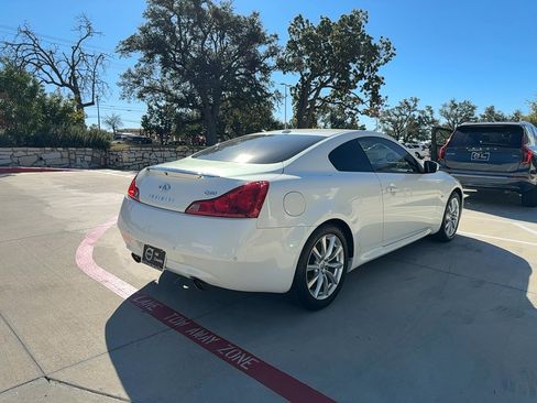 Used 2014 INFINITI Q60 Journey w/ Premium Package image 6