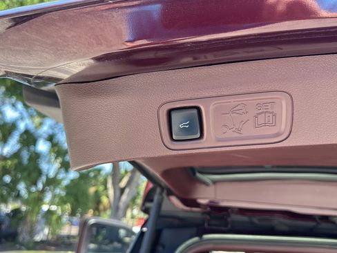 Used 2018 Lincoln Navigator Black Label w/ Cargo Package AWD/4WD image 61