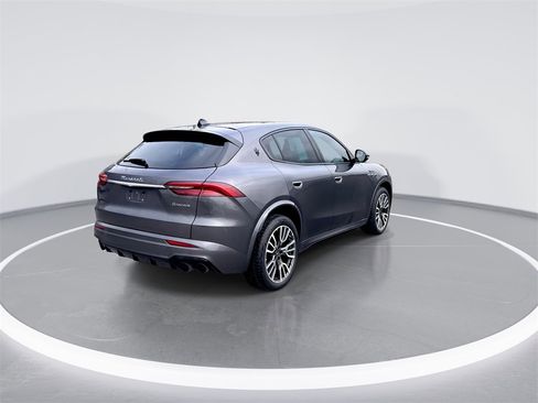 Used 2023 Maserati Grecale Modena image 6