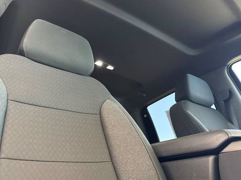 Used 2021 Chevrolet Silverado 1500 LT RWD image 20