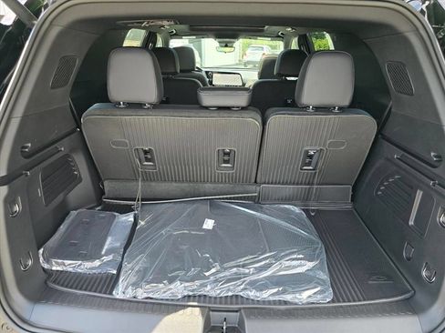 New 2026 Chevrolet Traverse LT w/ Enhanced Driving Package FWD image 21