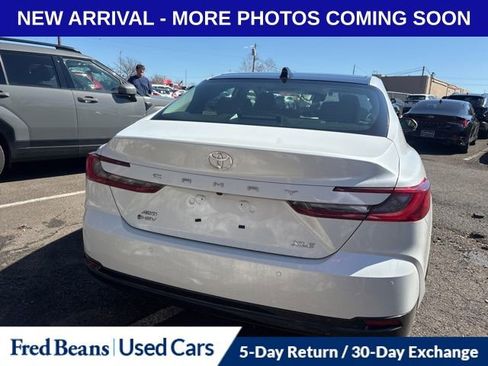 Used 2025 Toyota Camry XLE w/ Premium Plus Package image 7