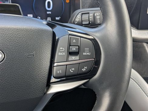 Used 2025 Ford Explorer Platinum w/ Ultimate Package AWD/4WD image 17