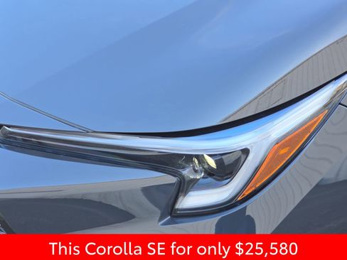 Used 2026 Toyota Corolla SE image 36