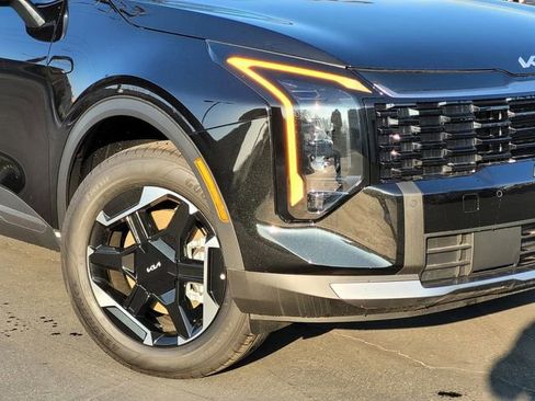 New 2026 Kia Sportage S image 3