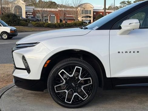 Used 2024 Chevrolet Blazer RS w/ Driver Confidence II Package image 12