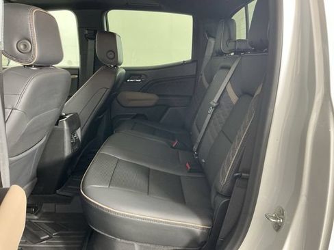 Used 2024 GMC Canyon Denali AWD/4WD image 29