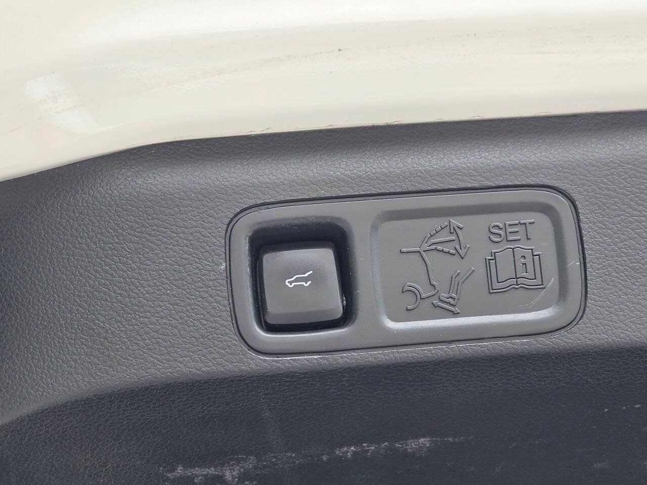 Used 2023 Ford Expedition Limited AWD/4WD image 44