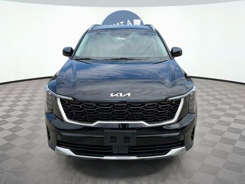 Certified 2024 Kia Sorento S FWD image 2