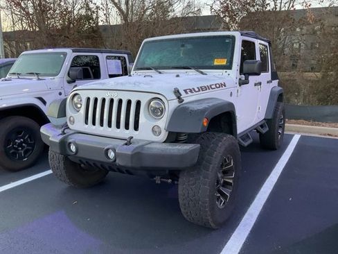 Used 2018 Jeep Wrangler Unlimited Rubicon w/ Cold Weather Group image 11
