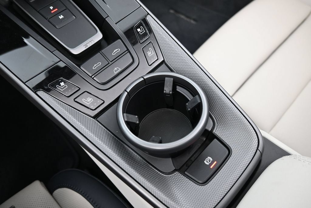 Certified 2026 Porsche 911 Carrera 4S AWD/4WD image 21