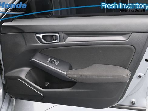 Used 2025 Honda Civic Sport image 14