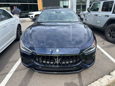Used 2022 Maserati Ghibli Modena Q4 AWD/4WD image 2