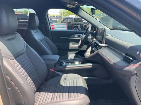 New 2026 Ford Explorer ST-Line AWD/4WD image 12