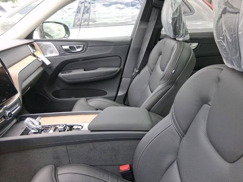 New 2026 Volvo XC60 T8 Ultra w/ Protection Package Premier AWD/4WD image 7