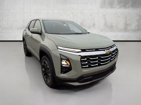 New 2026 Chevrolet Equinox LT w/ Convenience Package II image 9