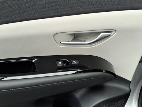 Certified 2024 Hyundai Tucson Limited AWD/4WD image 19