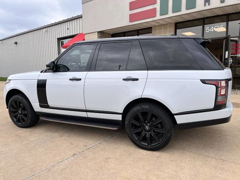 Used 2016 Land Rover Range Rover HSE image 2