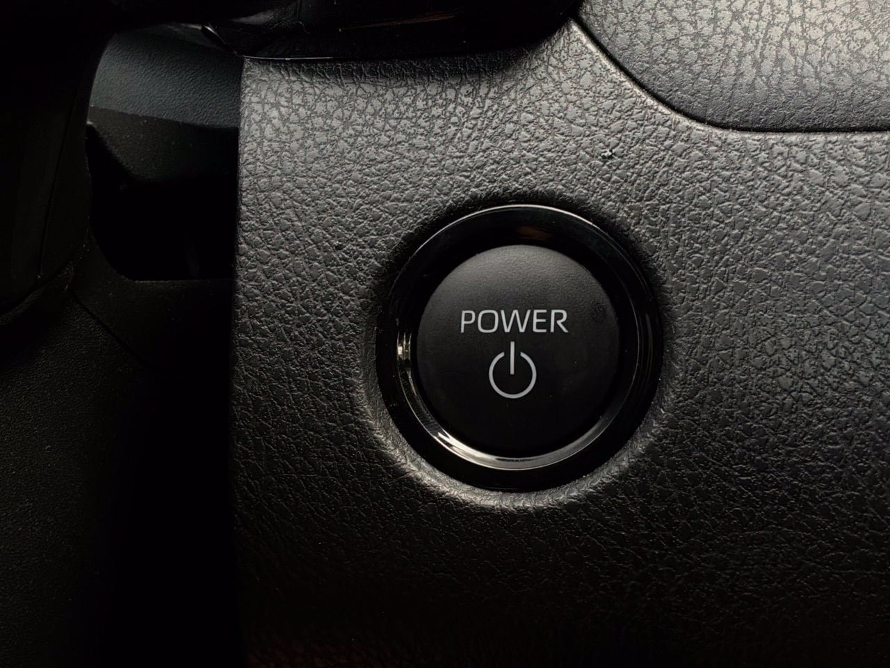 Used 2026 Toyota Camry SE FWD image 30
