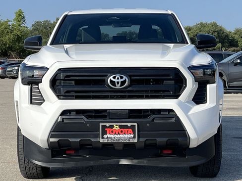 Used 2025 Toyota Tacoma SR w/ SR Upgrade Package RWD image 7